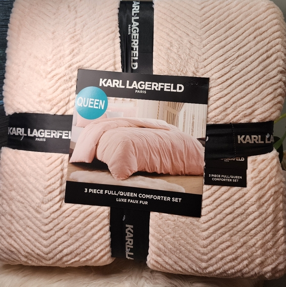Karl Lagerfeld 3 piece Full/Queen Comforter Set Color:baby Pink new - Picture 1 of 5